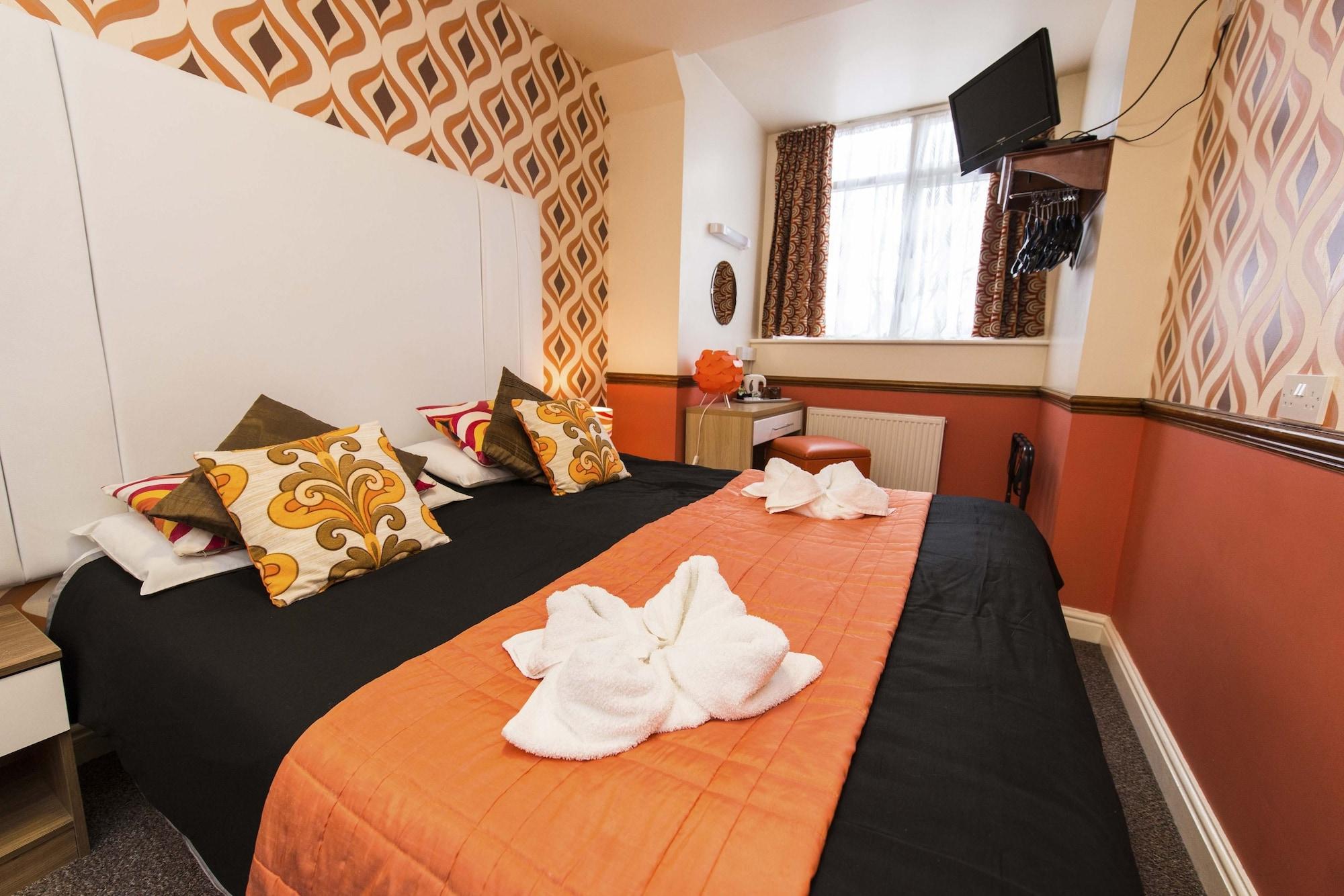 The Scarborough Travel And Holiday Lodge Exterior photo